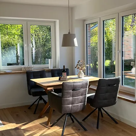 Holiday home Meerzeit